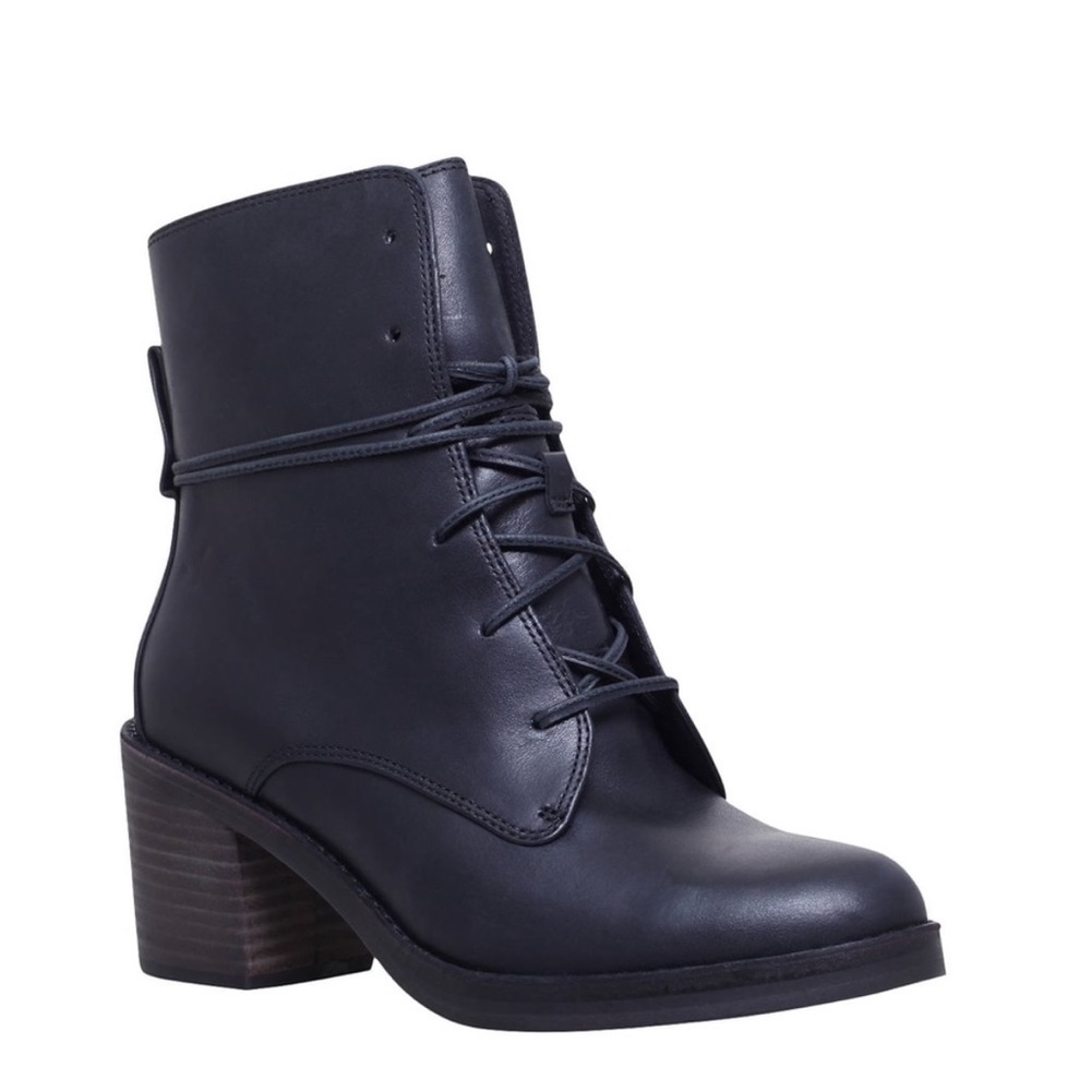 UGG Black Lace-Up Women's Boots